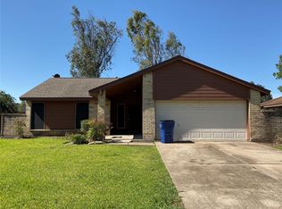 22 Ranch House Loop, Angleton, TX 77515
