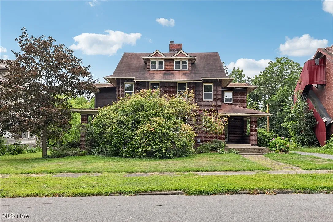 249 N Heights Ave photo 1
