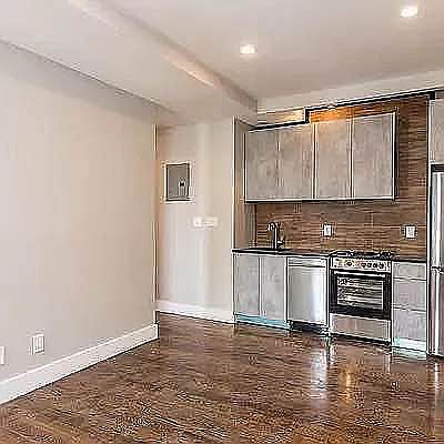 3rd image of 370 E 23rd St #4S