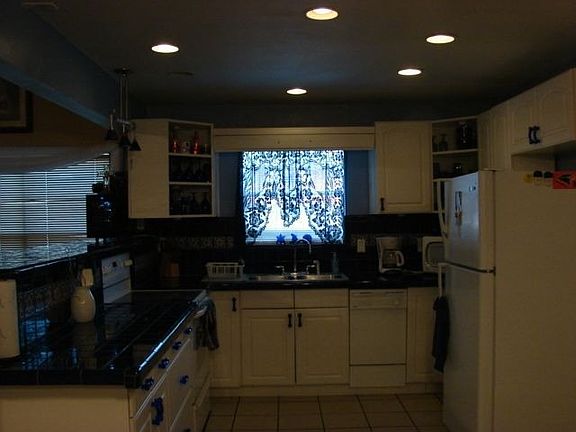 4th image of 1913 Aragon Dr