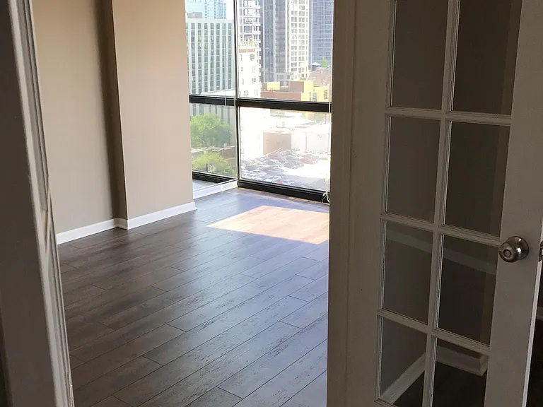 1122 N Clark St #1510 — Photo 7