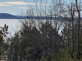 137 W Barbara Ave, Protem, MO 65733