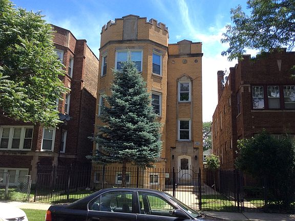 2nd image of 6429 N Claremont Ave