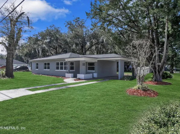 100 HUSSON Avenue, Palatka, FL 32177