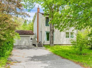 144 Wedgewood Dr, Toronto, ON M2M 2H7