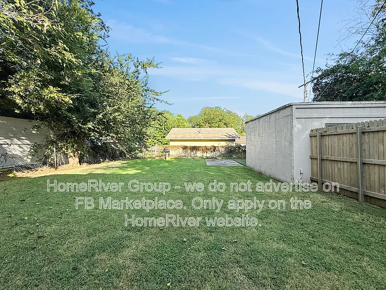 115 S Knoxville Ave — Photo 26