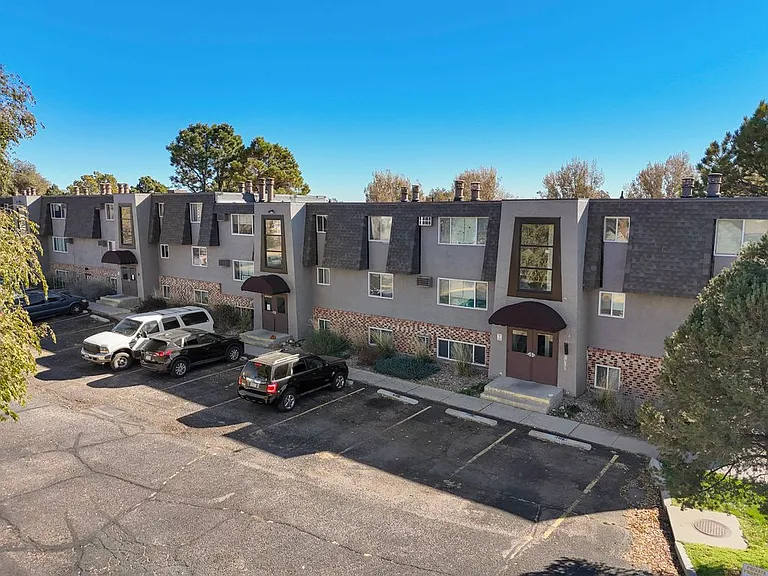 Briarwood — Photo 15