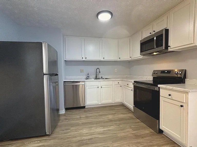 8106 Rhode Island Ave — Photo 30