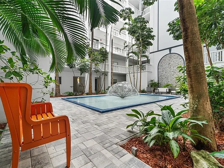4950 Gulf Blvd #807 — Photo 17