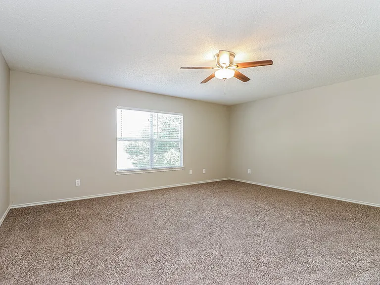 3156 Pine Valley Dr — Photo 7