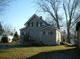 93 Barker St, Calais, ME 04619