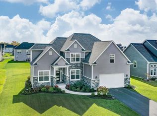 108 Taylors Mill Cir, Perrysburg, OH 43551