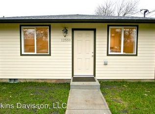 12559 NE Schuyler St, Portland, OR 97230