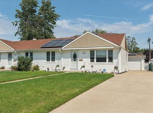 4544 W 89th St, Hometown, IL 60456