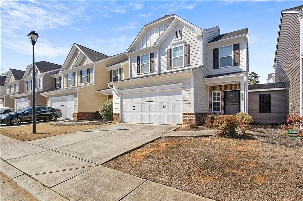 3 bed, 2.5 bath, 1446 sqft, $2,500 — Photo 3