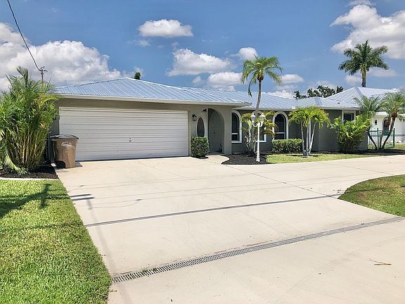 2nd image of 2512 SE 20th Pl