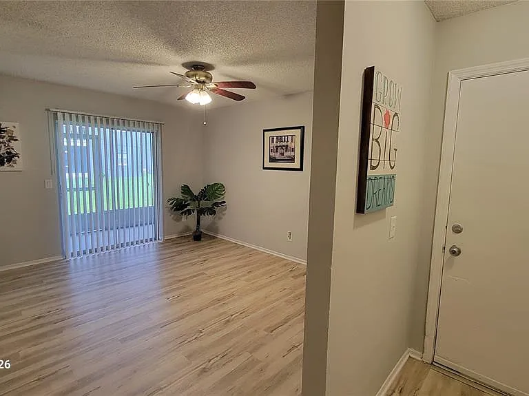 4136 Pershing Pointe Pl #5 — Photo 5