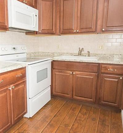 5th image of 3360 Lake Osborne Dr APT 210
