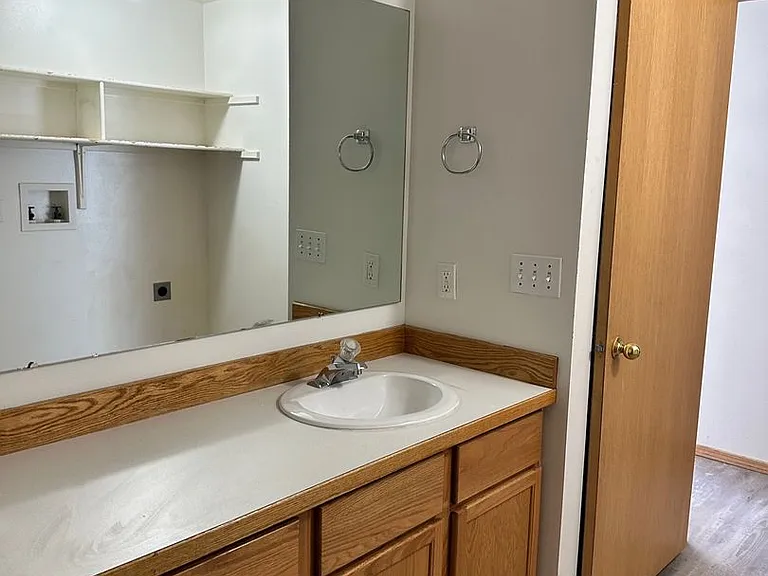 209 Pondera Ave #1-4 — Photo 11