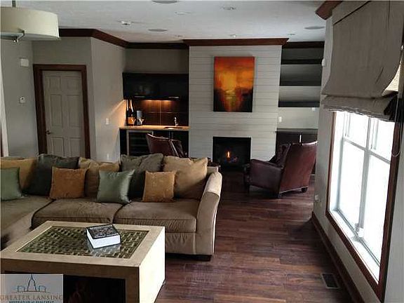5th image of 370 E Hillcrest Ave #12