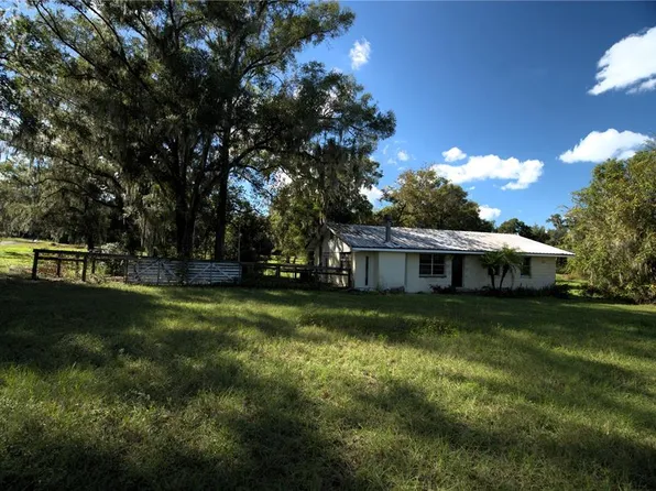39999 Sumner Lake Rd, Dade City, FL 33525