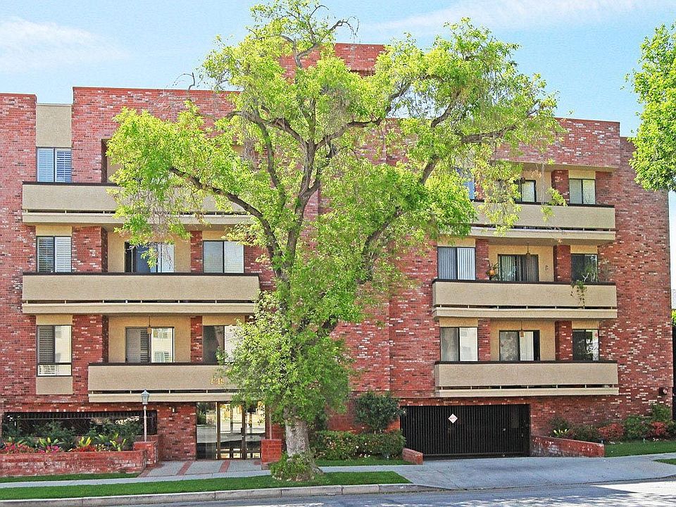 1st image of 1315 Roxbury Dr APT 302