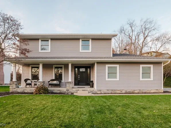 127 Angel Dr, Dover, OH 44622