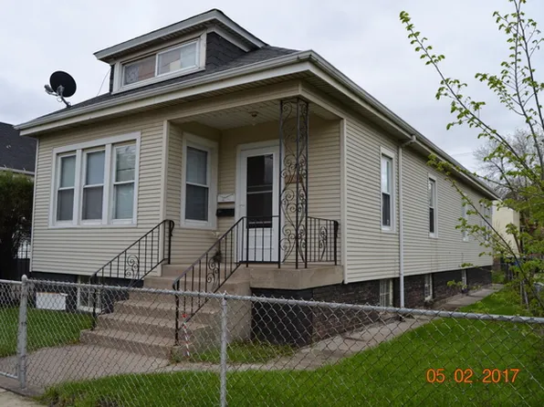 10316 S Commercial Ave, Chicago, IL 60617