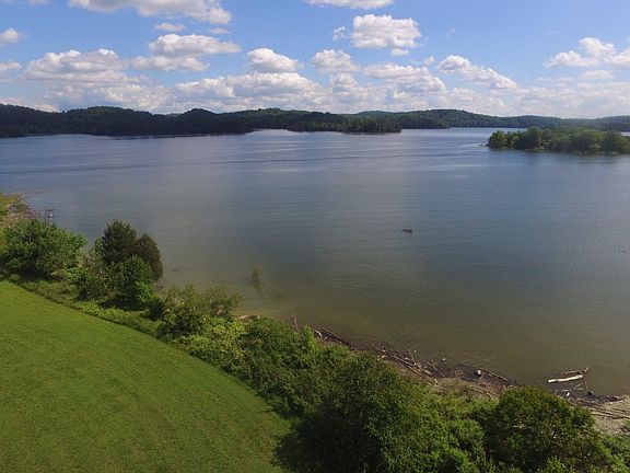 4th image of 1400 Legacy Bay Dr