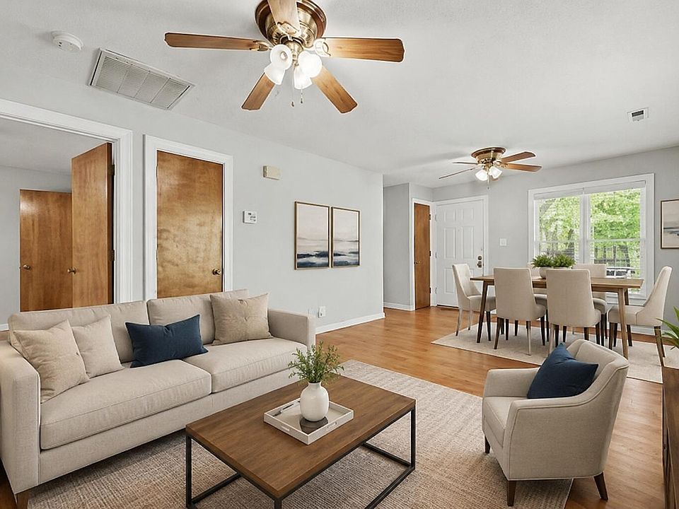1st image of 209 Carmichael Ct