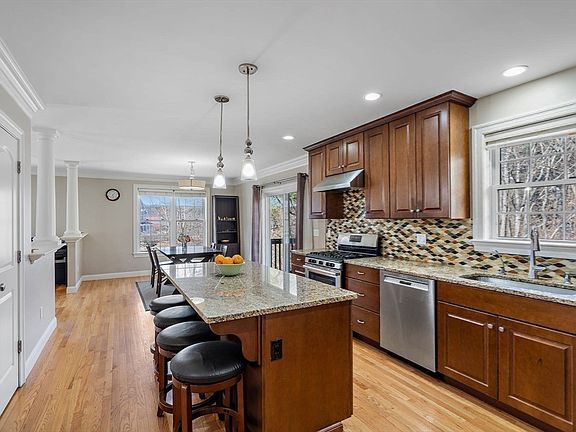 3rd image of 12 Gabriel Ln #12