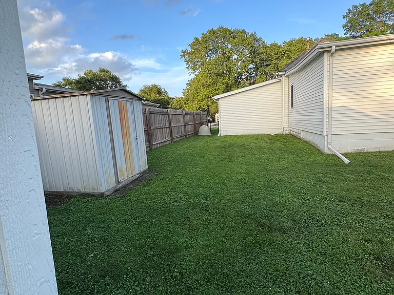 906 Church St — Photo 29