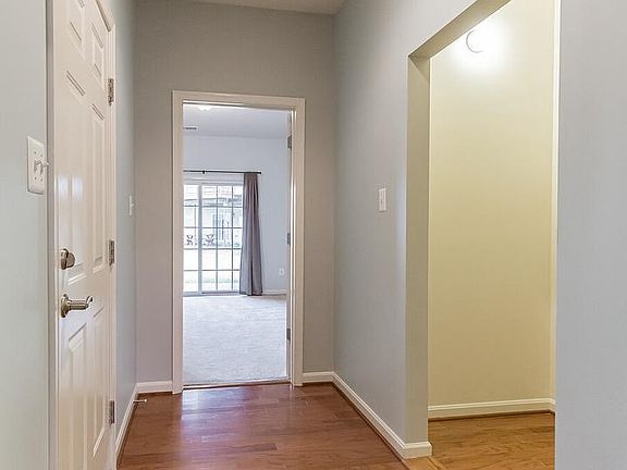4th image of 23183 Foxglove St
