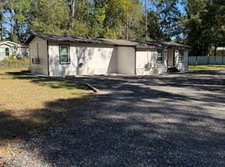 6828 Mangrove Dr, Zephyrhills, FL 33544