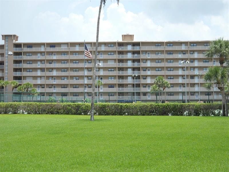 1st image of 19451 Gulf Blvd APT 711