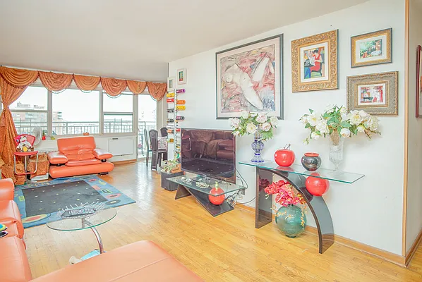 Sold by Azbel Real Estate, Inc. | media 16