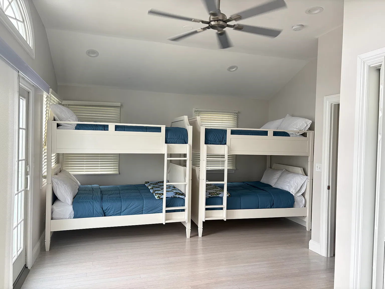 4 bed, 1520 sqft, $4,500 — Photo 4