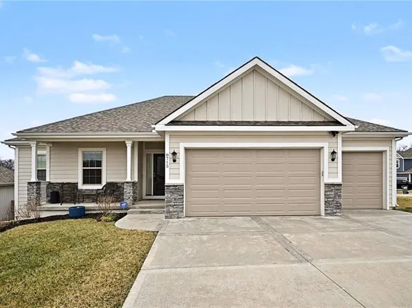 8715 NW 74th Ter, Kansas City, MO 64152