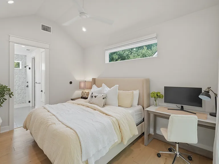 2711 Stacy Ln #B — Photo 8