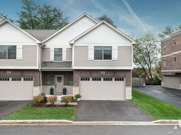 407 W Pierce Rd, Itasca, IL 60143