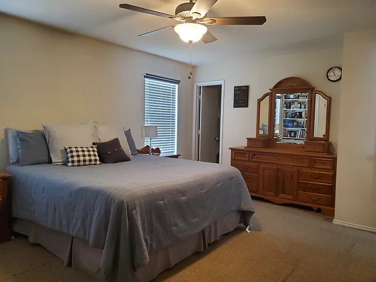 8864 Valley River Dr — Photo 7