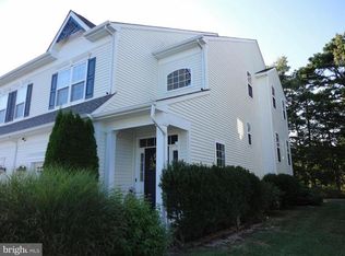 60 Meadow Cir, Mays Landing, NJ 08330
