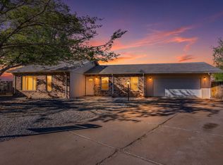 1320 Manzanita Ct SE, Rio Rancho, NM 87124