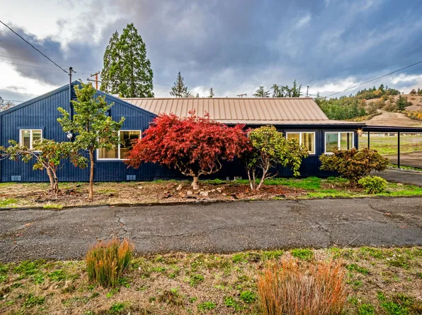 1223 NE Locust St, Oakland, OR 97462