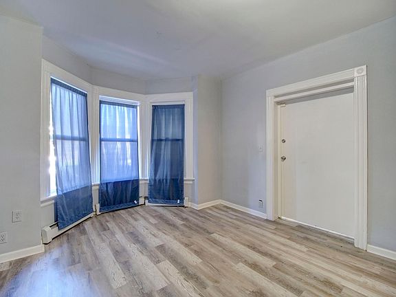 4th image of 72 Linden Ave Floor 1
