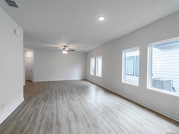 5th image of 11130 Schmidt Lane