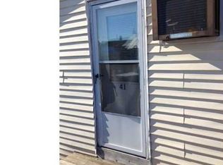 41 Pearl St, Enfield, CT 06082