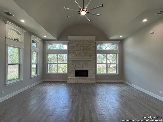 399 Bauer Ln — Photo 9
