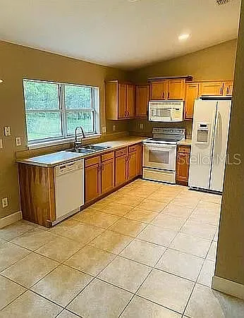 96 Redwood Rd — Photo 10