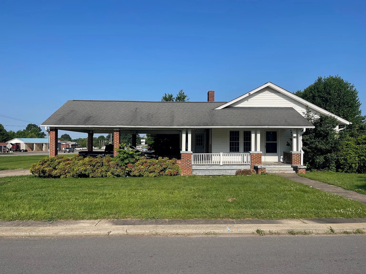 116 School — Photo 1